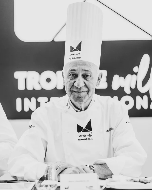 / Trophée Mille International 2025 / 
 
Aux côtés de Marc HAEBERLIN, parrain du Trophée Mille International, un jury d’exception a évalué les candidats lors des épreuves Cuisine-Pâtisserie :    🌟 Jury Salé  • Pierluca ARDITO : Chef Italien - @lachiusadichietri  • Karol OKRASA : Chef Polonais - Restaurant @platterbykarolokrasa - Hôtel Intercontinental à Varsovie  • Nicolas LEBLOND—BIGOT : MAF Cuisine 2024  • Philip CHRONOPOULOS : Chef grec - @palaisroyalrestaurant (Paris** et Venise*)    🌟 Jury Sucré  • Filip ONDRUŠEK : Chef slovaque  • Louna POUZET : MAF Dessert de restaurant 2024  • Pavel MAREŠ : Chef propriétaire tchèque - Restaurant @triknizata  • Yoann NORMAND : Champion de France du Dessert 2019 - @patisserieyoannnormand    🌟 Jury Technique  • Jean-François GIRARDIN : MOF Cuisine 1993 et Président de la Société des MOF  • Laurent COULMY : Responsable d’exploitation de la cuisine centrale de Reims  • Benjamin ANDREUX : Chef des cuisines - @lemillenaire_reims 
 
📸: @anneemmanuellethion 
 
#tropheemille #philippemille  #transmission #excellence #partage  #cuisine #patisserie #service #sommellerie  #concours #gastronomie #apprentissage  #reims #grandest
