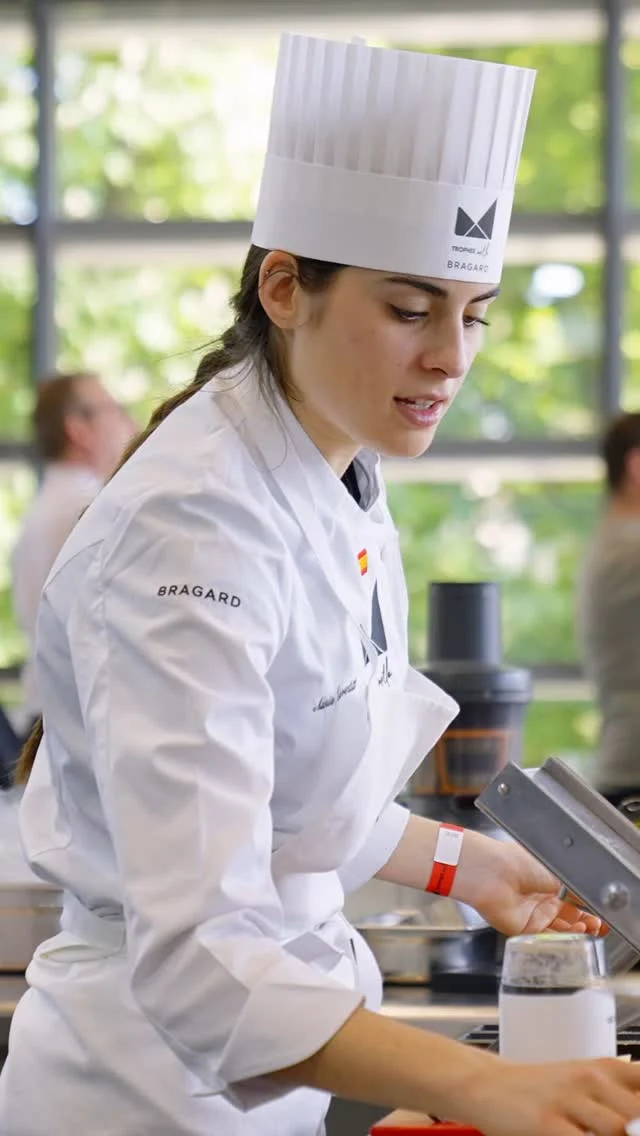 / Trophée Mille International 2025 / 
 
L’excellence au Trophée Mille repose sur la maîtrise technique et la précision des gestes des candidats. 
 
🎥 @pierretualpro
 
#tropheemille #philippemille  #transmission #excellence #partage  #cuisine #patisserie #service #sommellerie  #concours #gastronomie #apprentissage  #reims #grandest